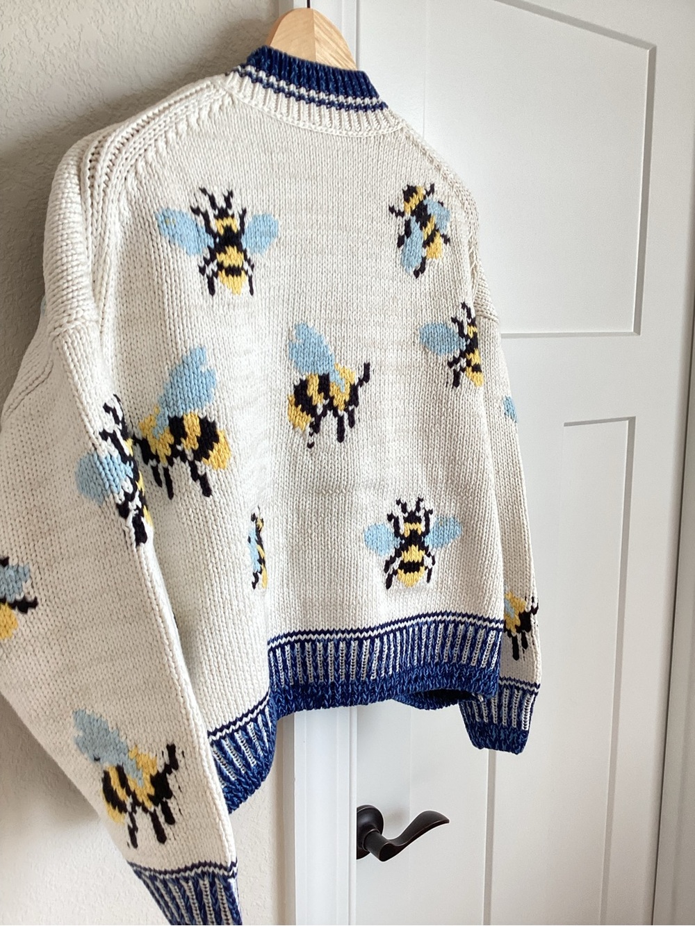 Anthropologie Bee Cardigan Sweater Maeve Icon Chunky New Small Ivory Bumblebee - Picture 11 of 12